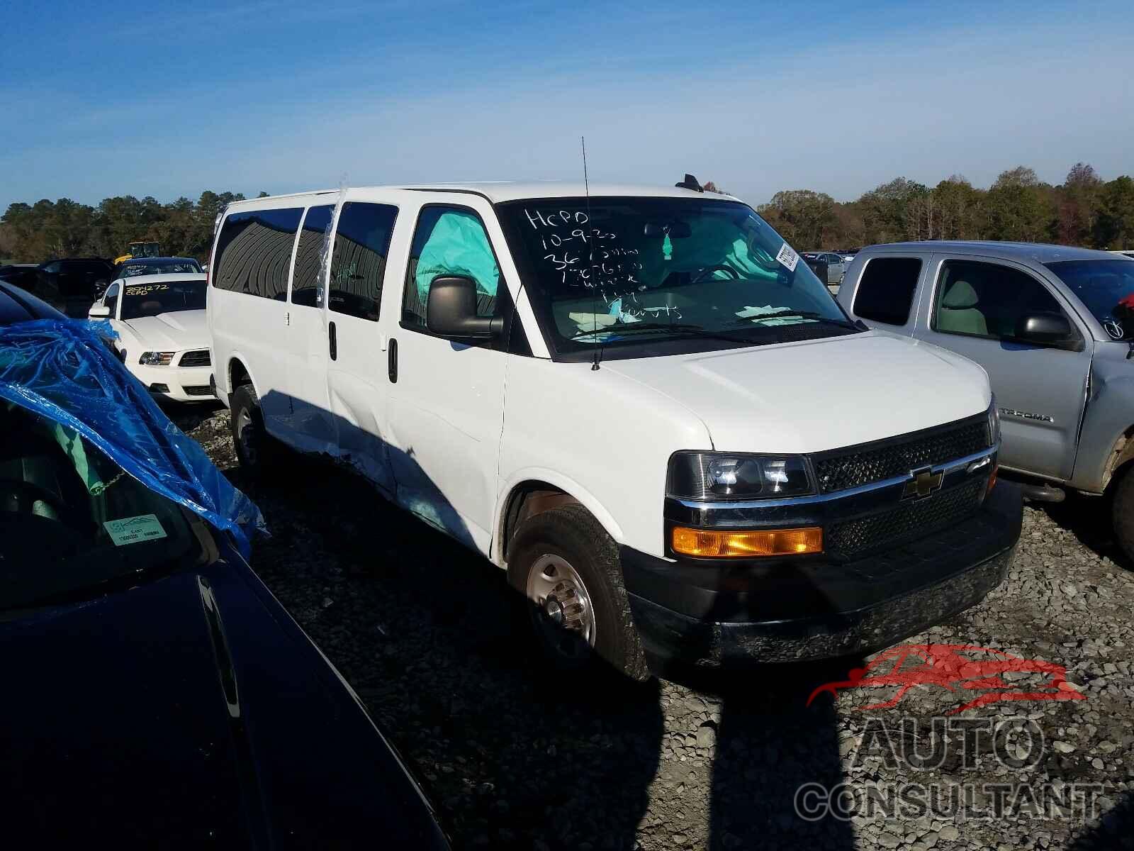 CHEVROLET EXPRESS 2018 - 1GAZGPFP6J1233675