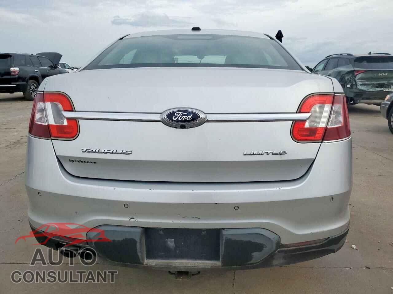FORD TAURUS 2010 - 1FAHP2FW9AG149012