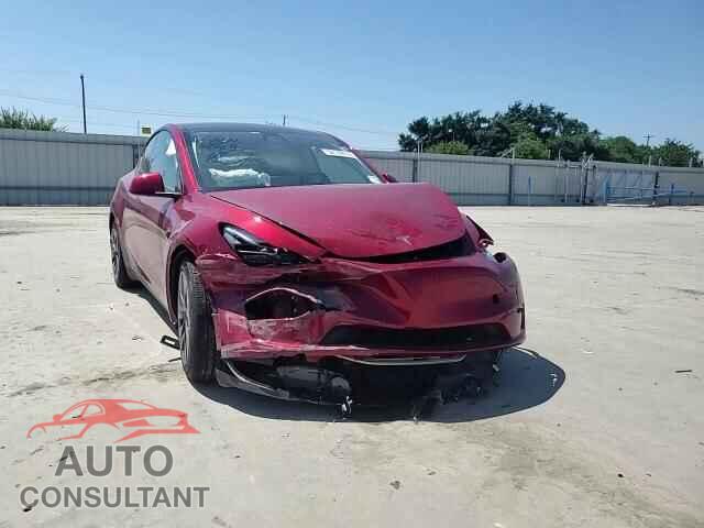 TESLA MODEL Y 2024 - 7SAYGAEE8RF130120