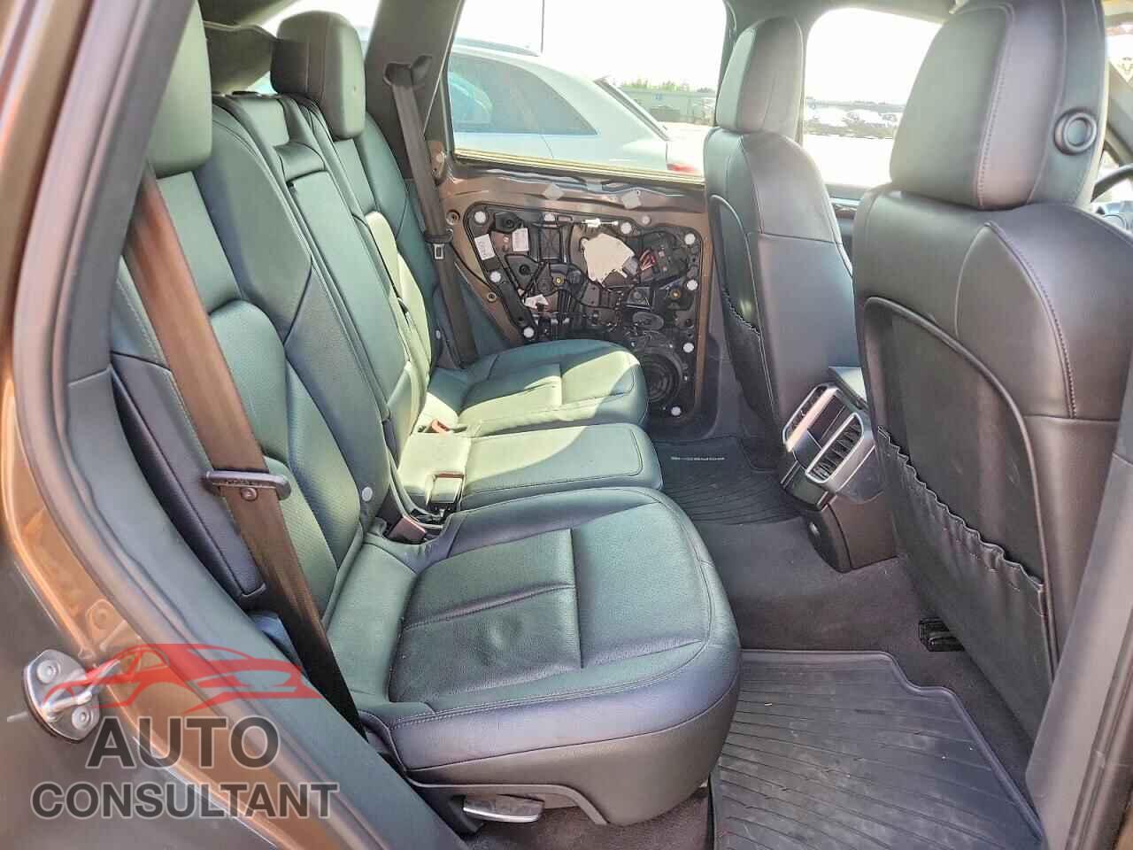 PORSCHE CAYENNE 2013 - WP1AA2A29DLA03172