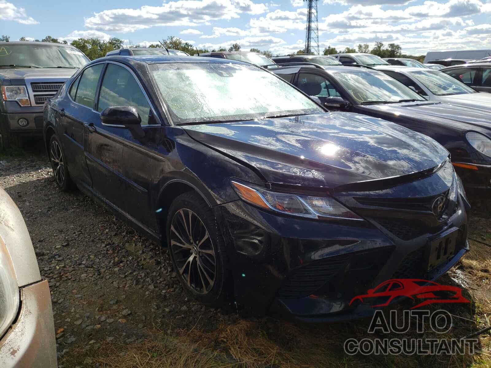 TOYOTA CAMRY 2018 - JTNB11HK7J3044624