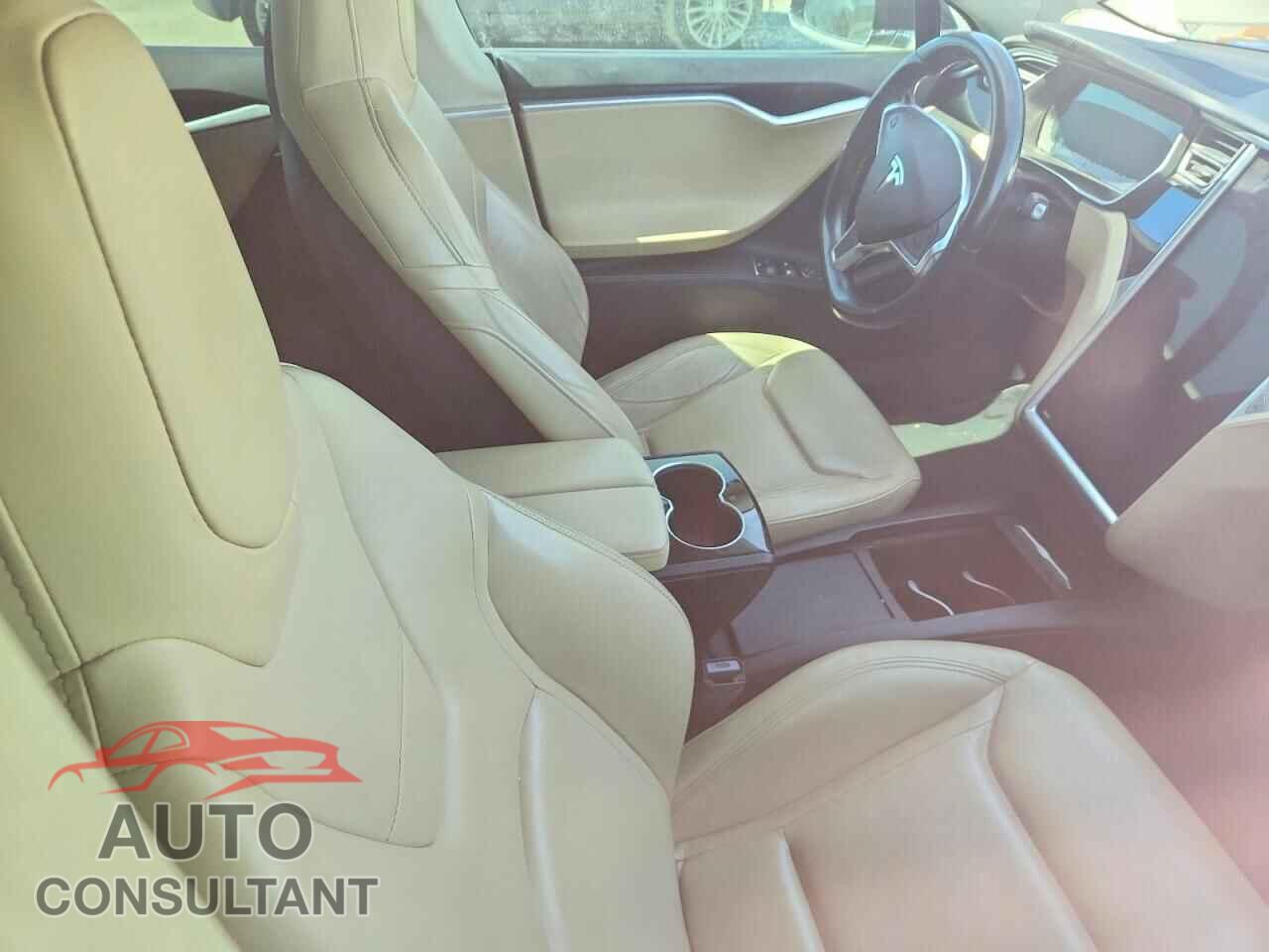 TESLA MODEL S 2016 - 5YJSA1E13GF132985