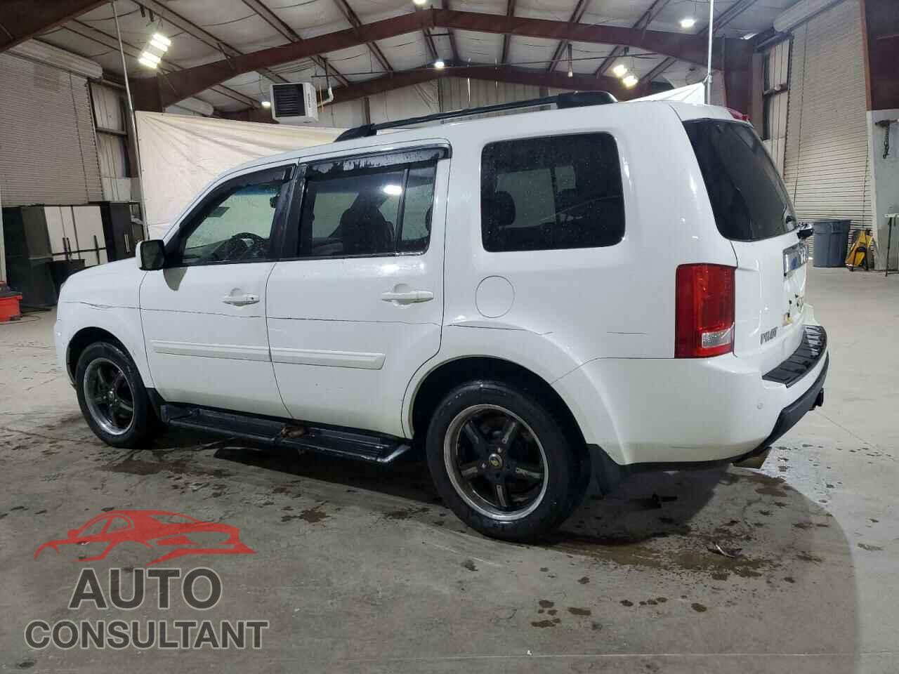 HONDA PILOT 2011 - 5FNYF4H57BB085612