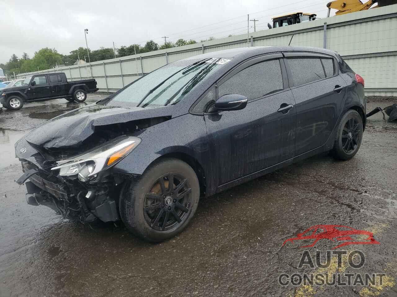 KIA FORTE 2017 - KNAFK5A86H5696445