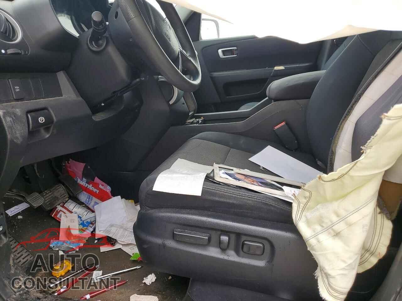 HONDA PILOT 2011 - 5FNYF4H48BB007377