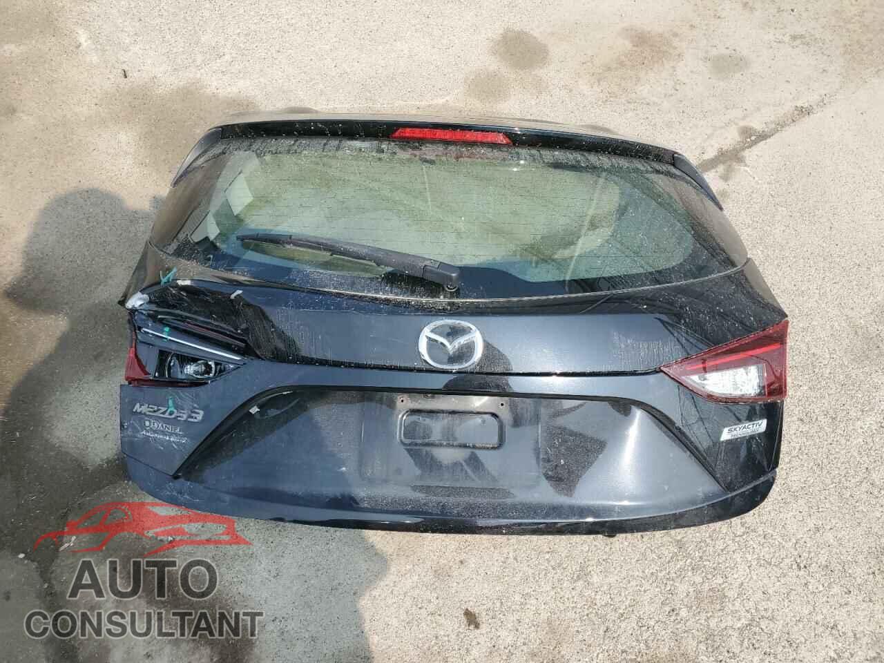 MAZDA 3 2017 - 3MZBN1K77HM136447