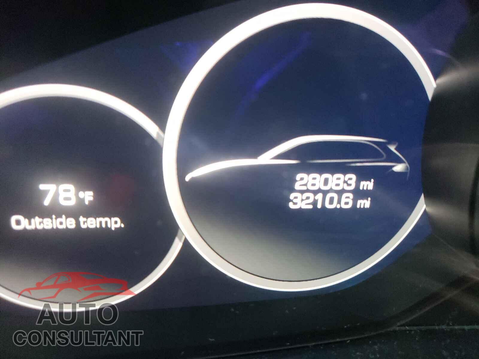 PORSCHE CAYENNE 2019 - WP1AA2AY8KDA16068