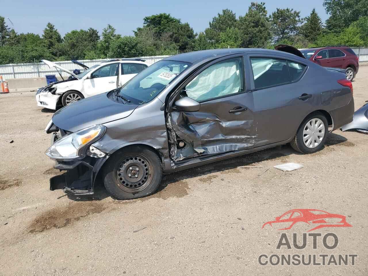 NISSAN VERSA 2018 - 3N1CN7AP3JL836945