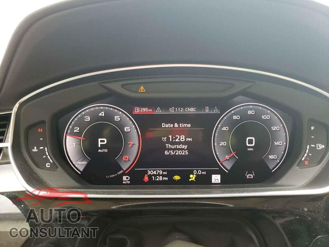 AUDI A8 2019 - WAU8DAF83KN010955