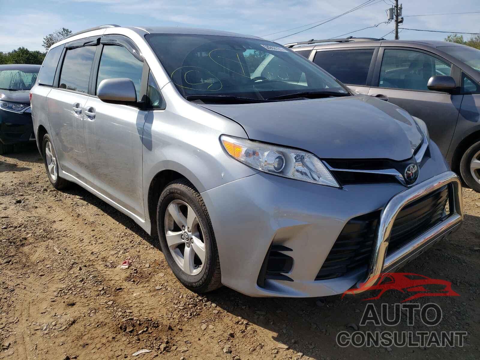 TOYOTA SIENNA 2018 - 5TDKZ3DC4JS920507