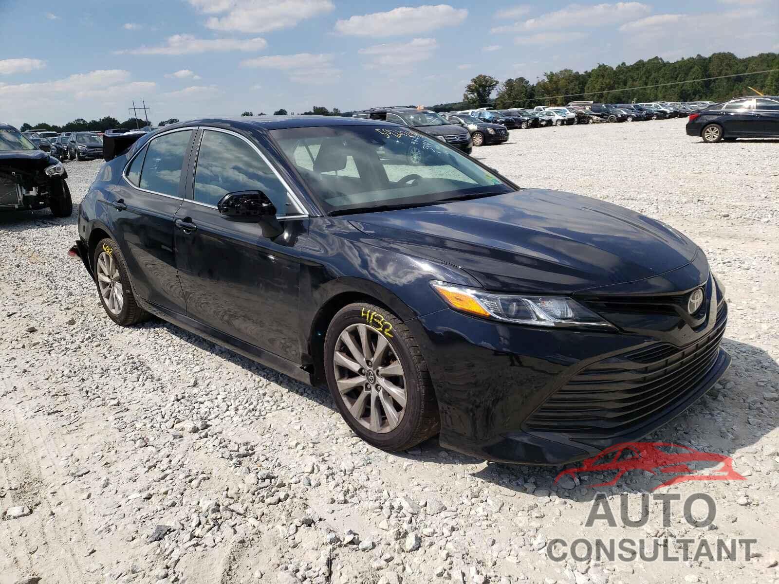 TOYOTA CAMRY 2018 - 4T1B11HKXJU143447