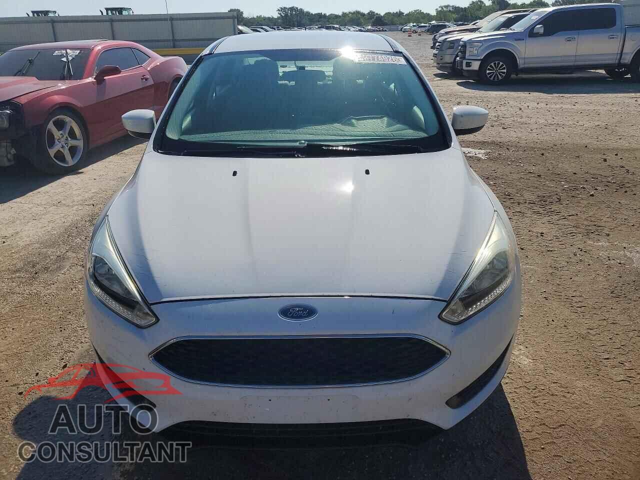 FORD FOCUS 2018 - 1FADP3F27JL321952