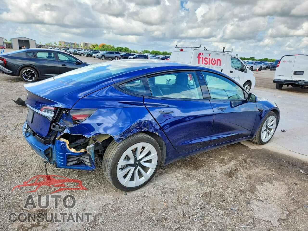 TESLA MODEL 3 2022 - 5YJ3E1EA2NF289901