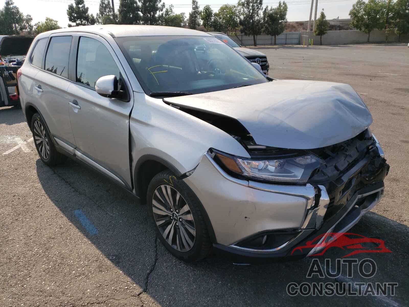 MITSUBISHI OUTLANDER 2019 - JA4AD3A35KZ049531