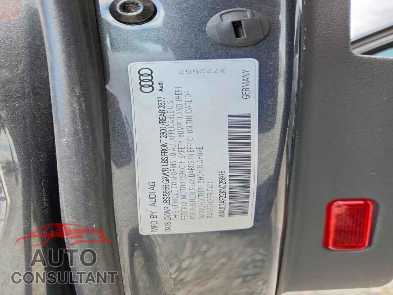 AUDI A6 2019 - WAUL2AF22KN025975