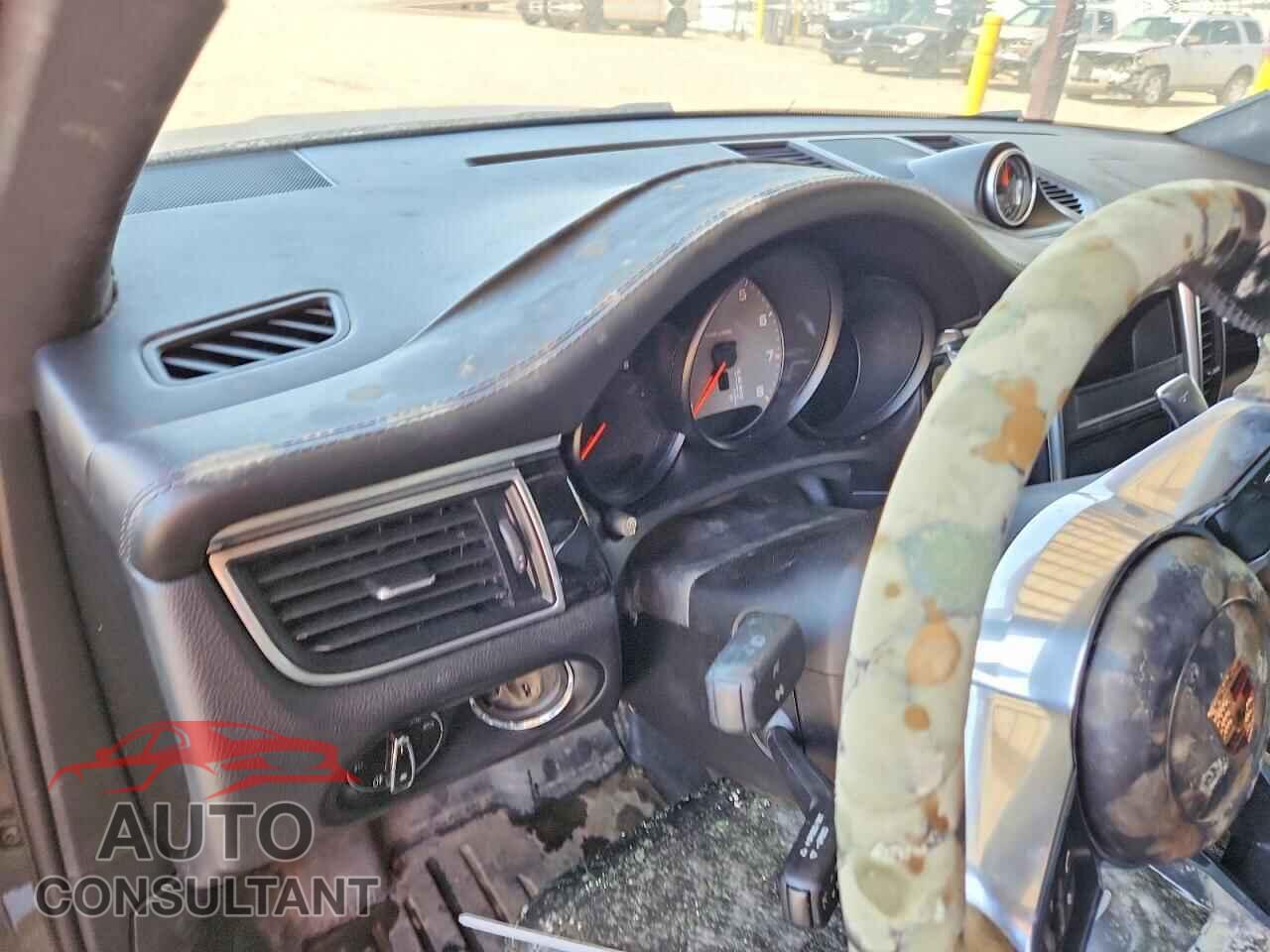 PORSCHE MACAN 2015 - WP1AB2A51FLB65937