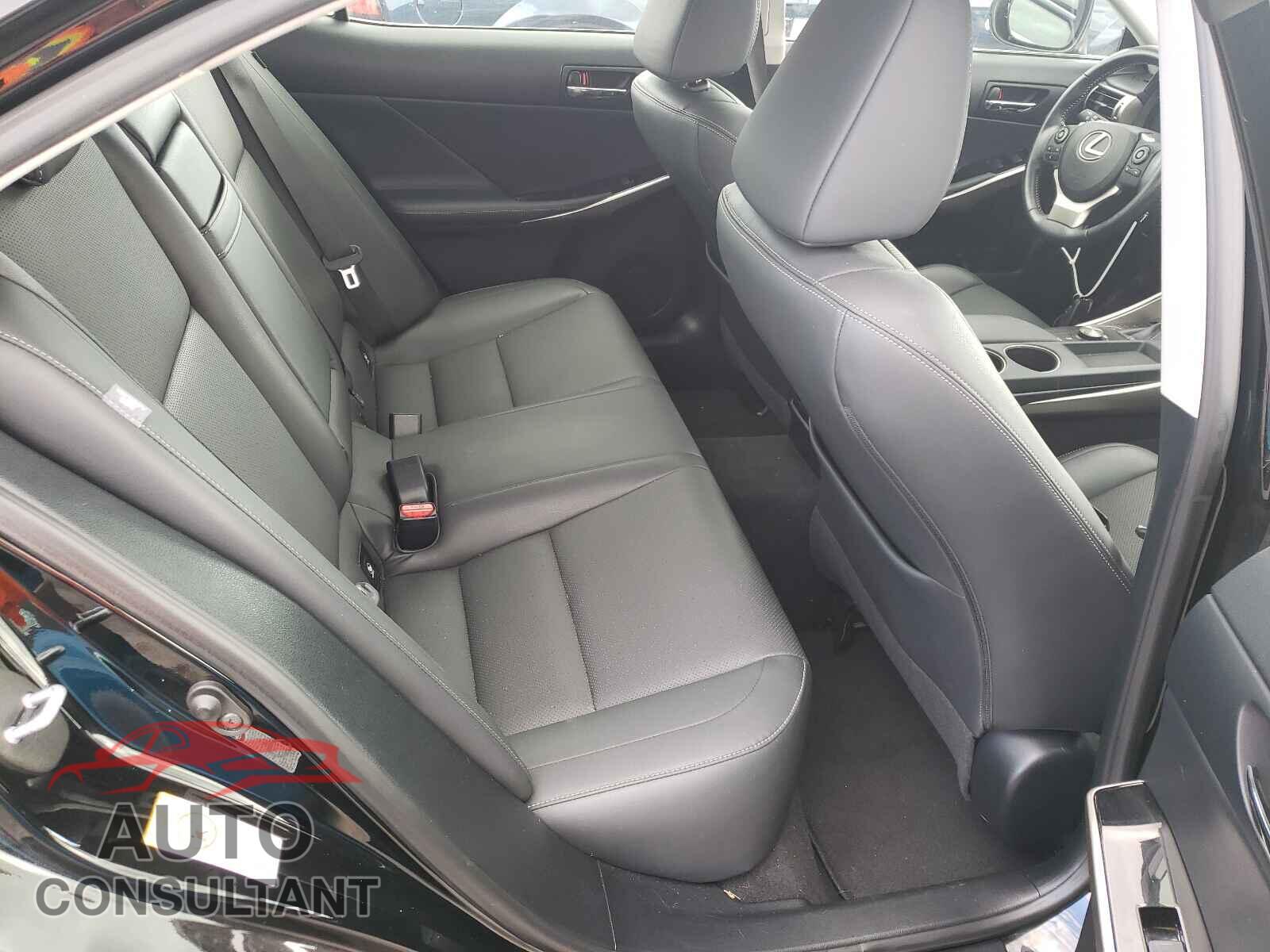 LEXUS IS 2016 - JTHBA1D21G5036766