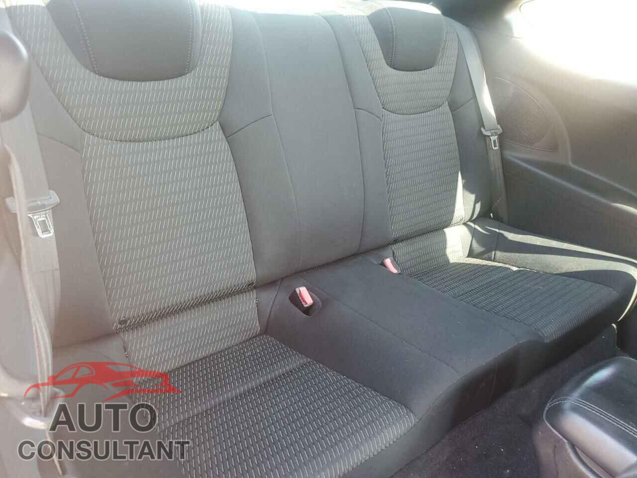 HYUNDAI GENESIS 2013 - KMHHT6KD4DU084167