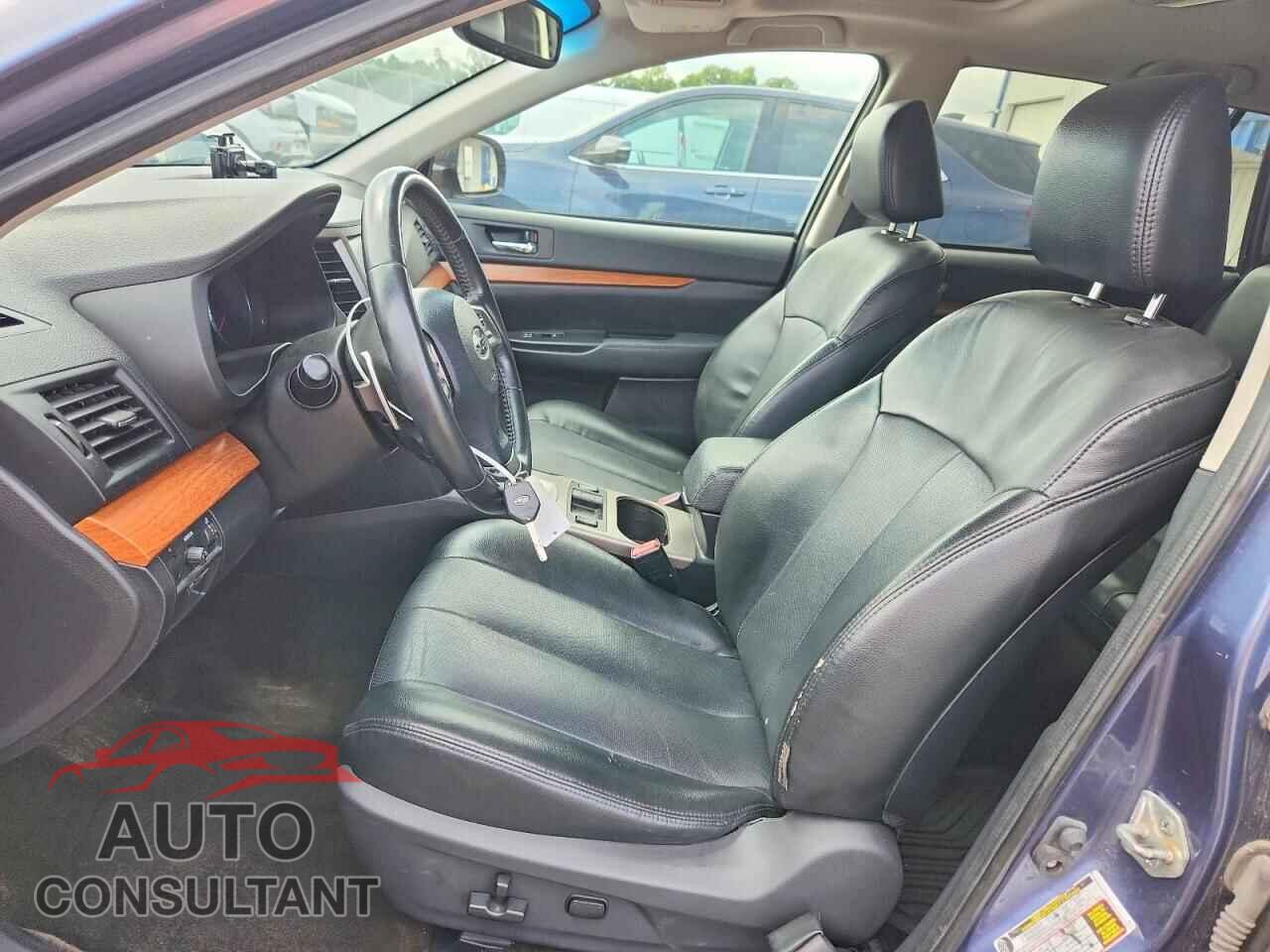 SUBARU OUTBACK 2013 - 4S4BRBLC4D3249742