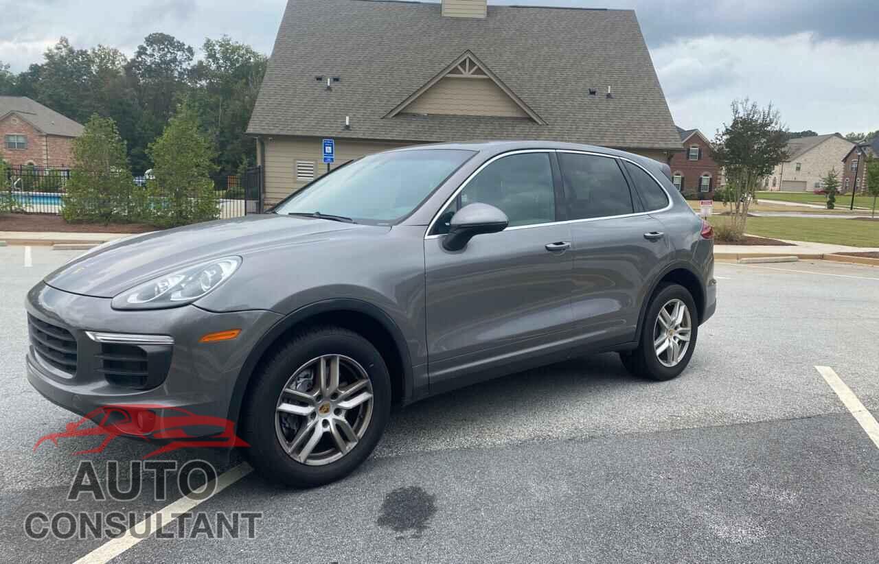 PORSCHE CAYENNE 2017 - WP1AA2A2XHKA91404
