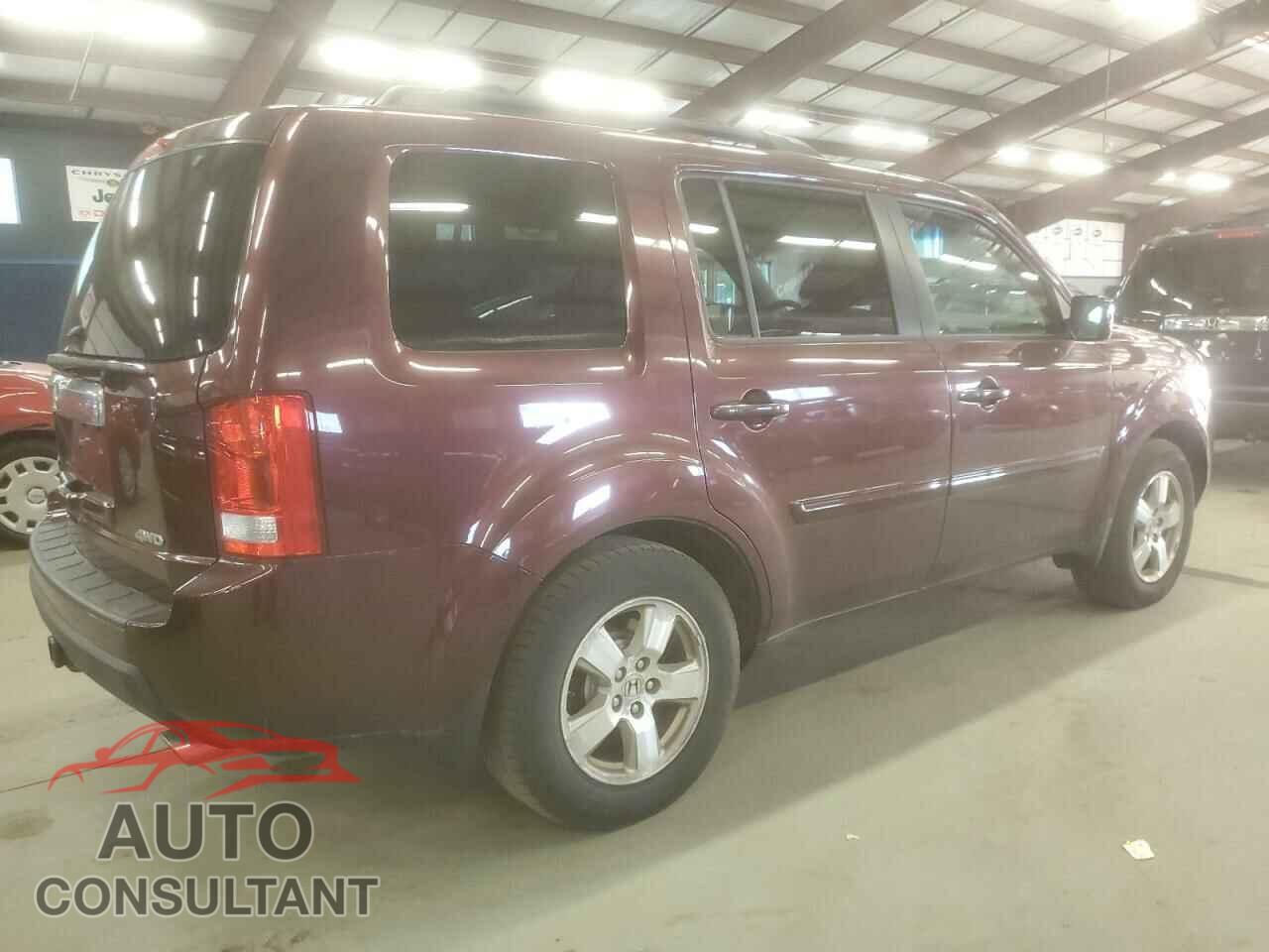 HONDA PILOT 2011 - 5FNYF4H61BB030100