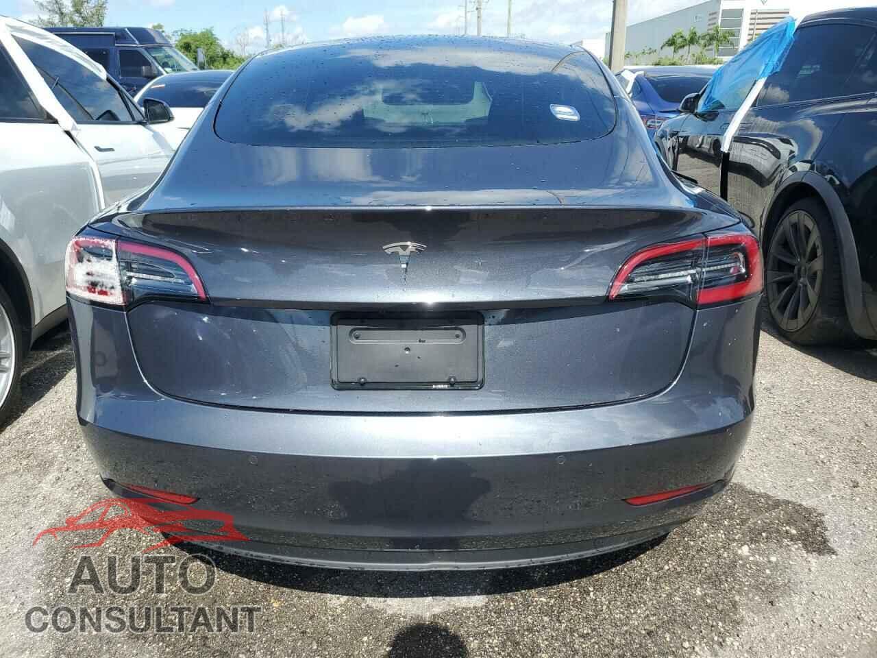TESLA MODEL 3 2021 - 5YJ3E1EA4MF058755