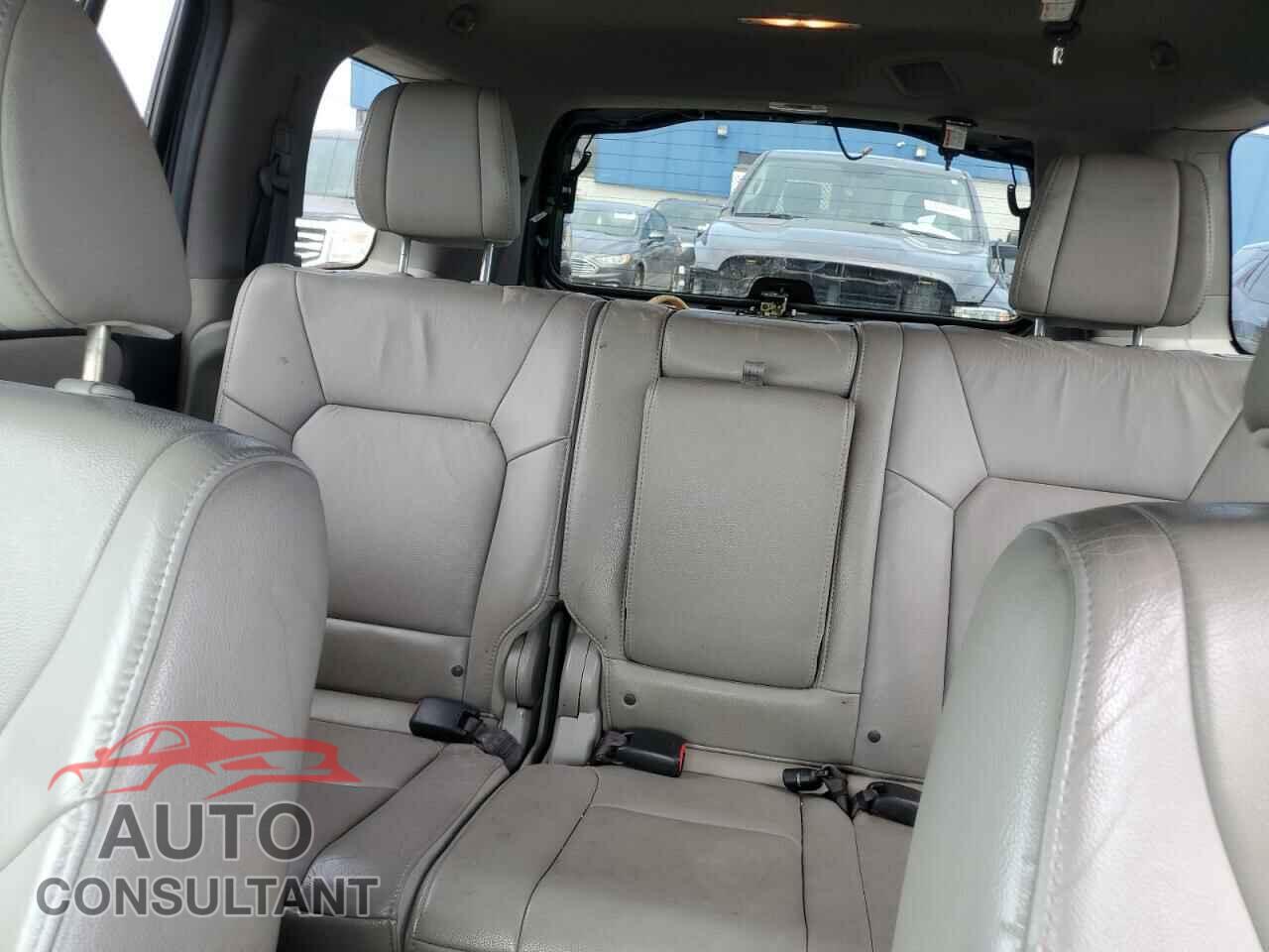 HONDA PILOT 2012 - 5FNYF4H51CB023253
