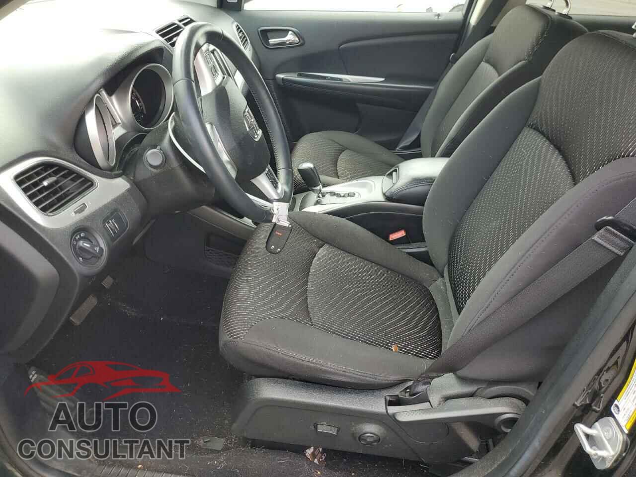 DODGE JOURNEY 2015 - 3C4PDCBB2FT631993