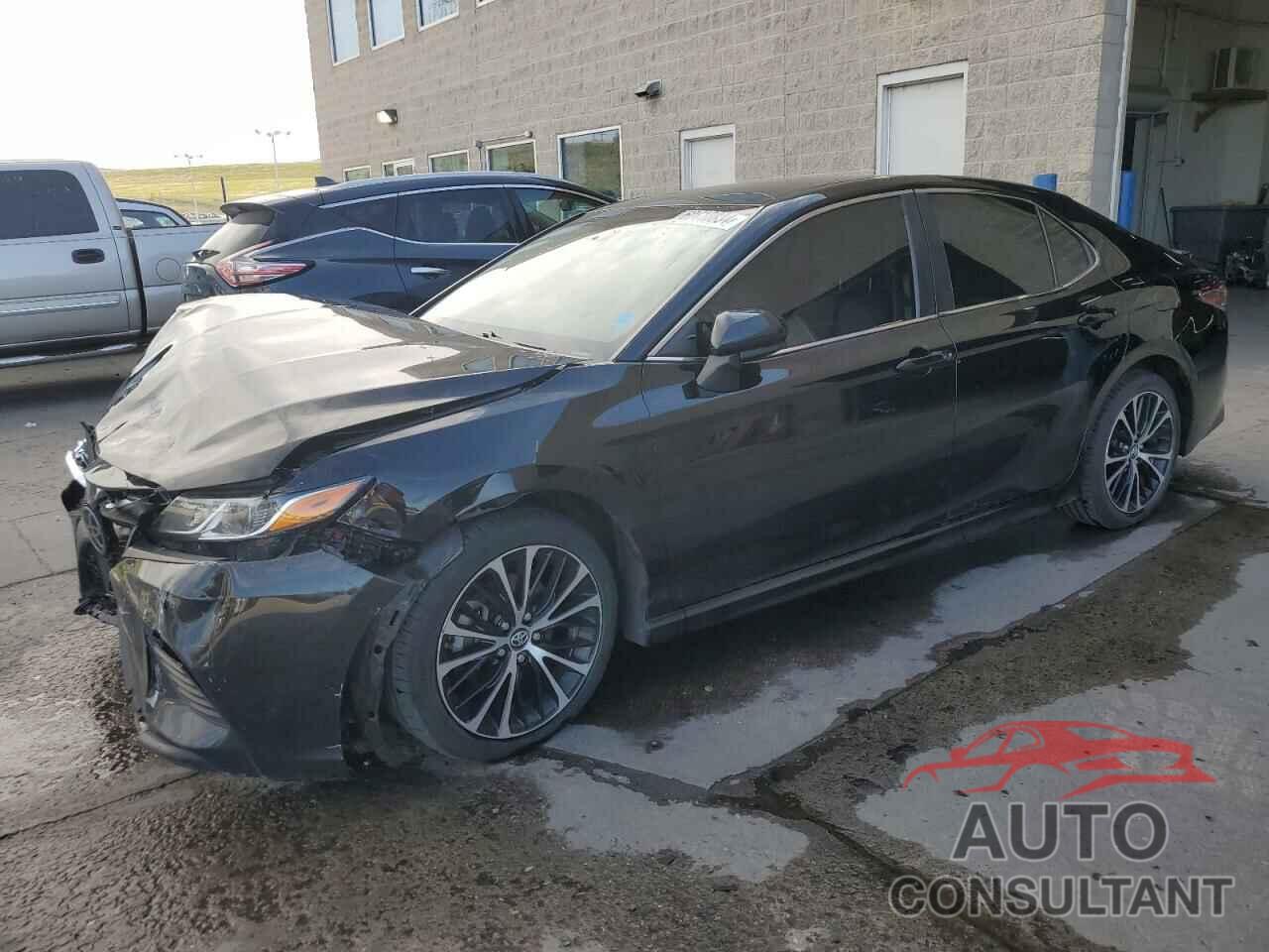 TOYOTA CAMRY 2018 - 4T1B11HK1JU121269