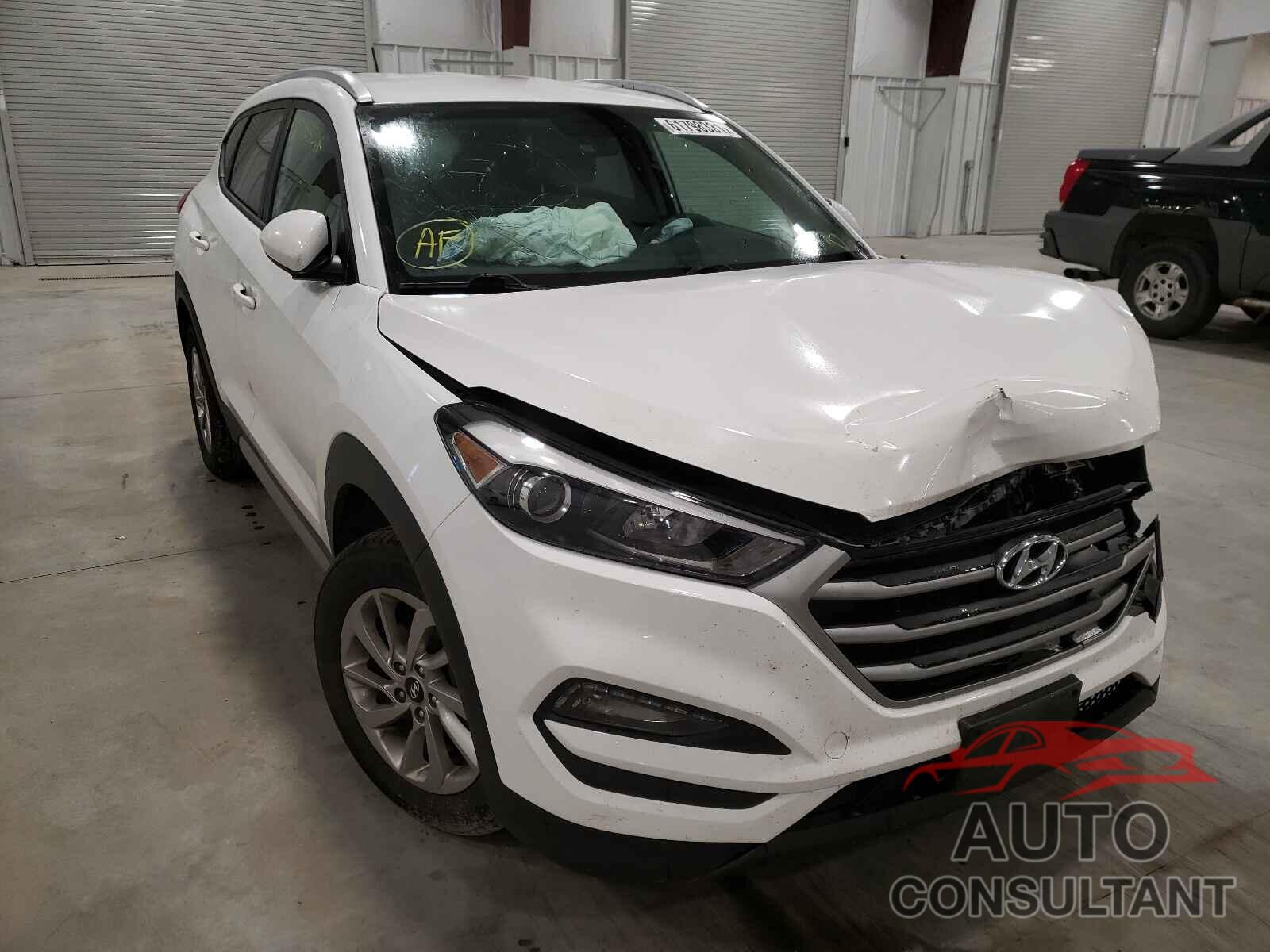 HYUNDAI TUCSON 2017 - KM8J3CA47HU396393