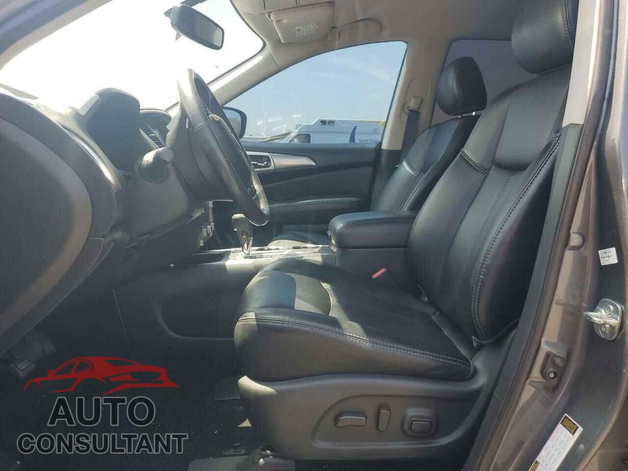 NISSAN PATHFINDER 2019 - 5N1DR2MN8KC587912