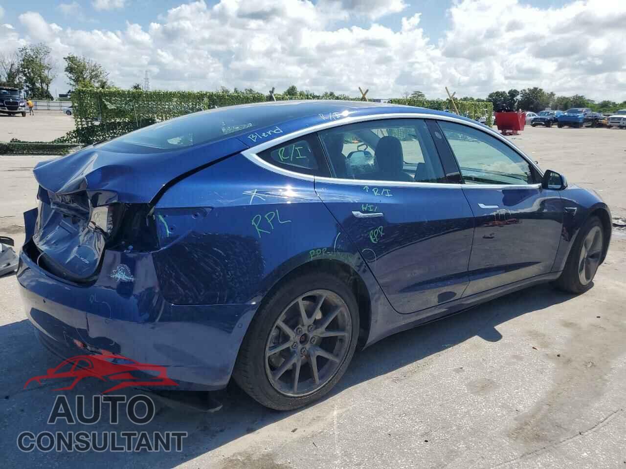 TESLA MODEL 3 2018 - 5YJ3E1EB2JF064994