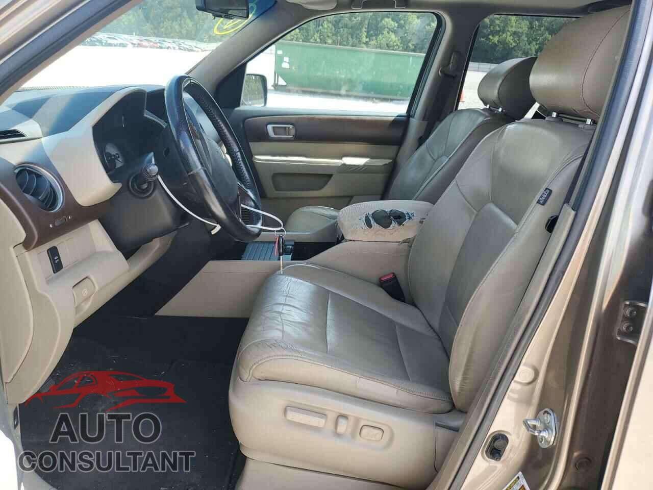 HONDA PILOT 2011 - 5FNYF3H53BB027619