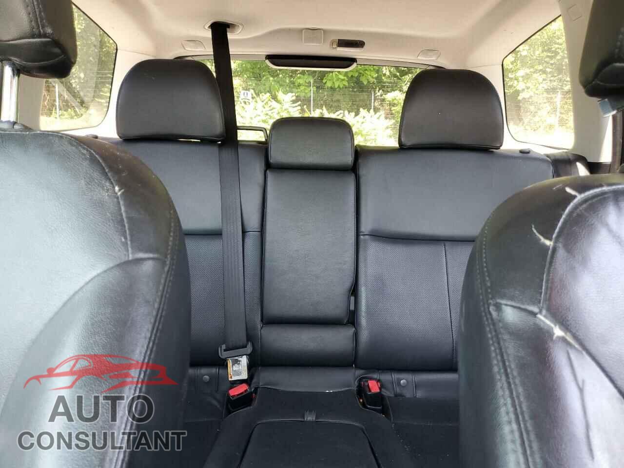 SUBARU FORESTER 2013 - JF2SHAEC2DH405070