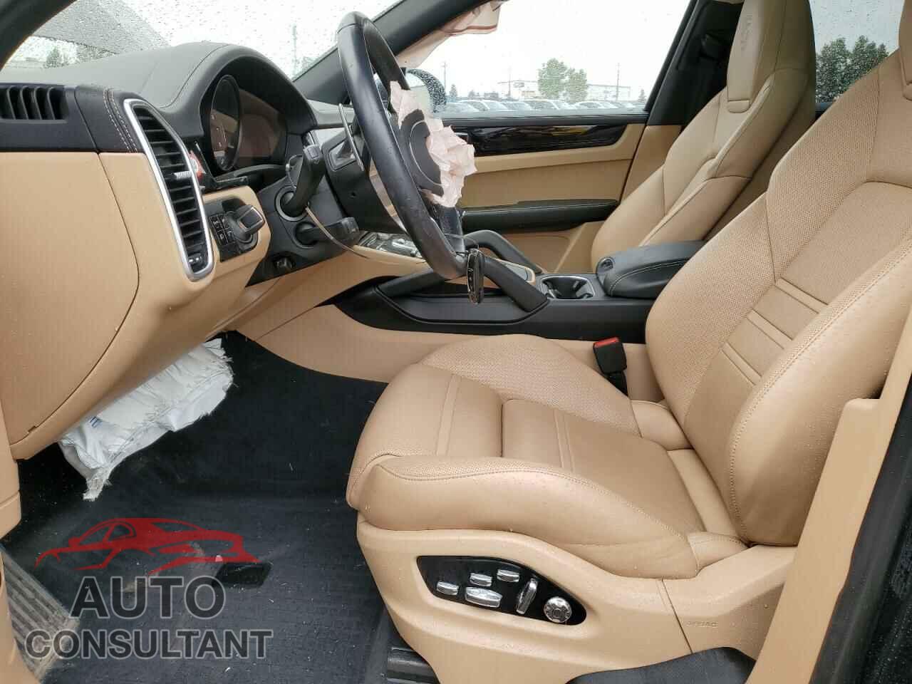 PORSCHE CAYENNE 2019 - WP1AE2AY5KDA51526
