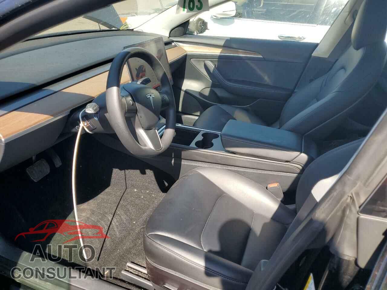 TESLA MODEL 3 2022 - 5YJ3E1EA5NF352604