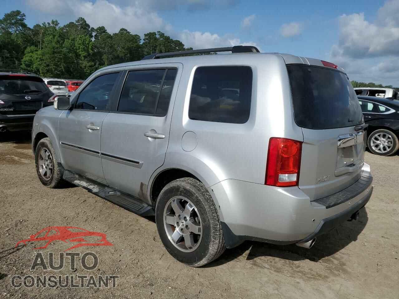 HONDA PILOT 2011 - 5FNYF3H96BB011840