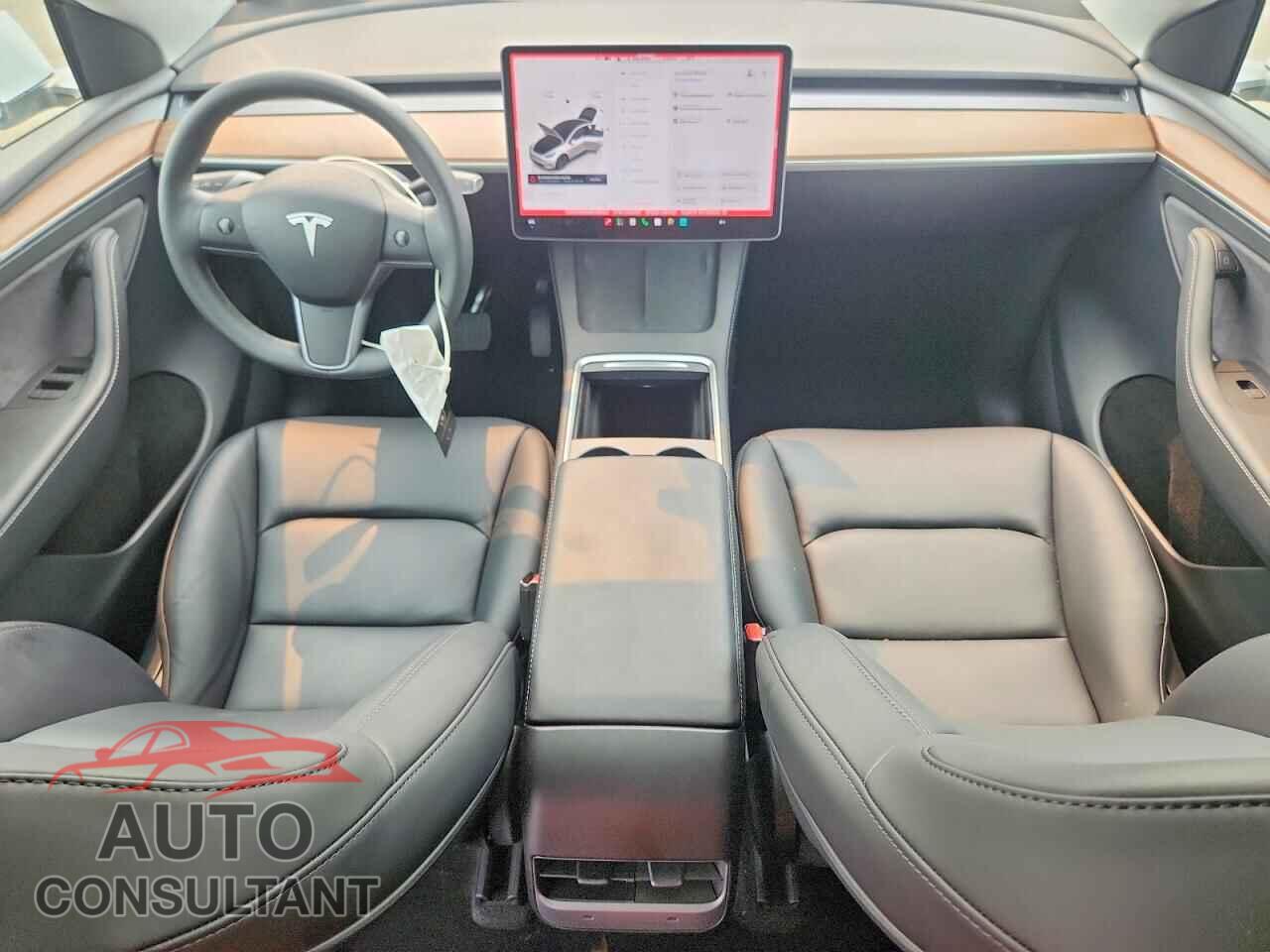 TESLA MODEL Y 2024 - 7SAYGDEE9RF185421