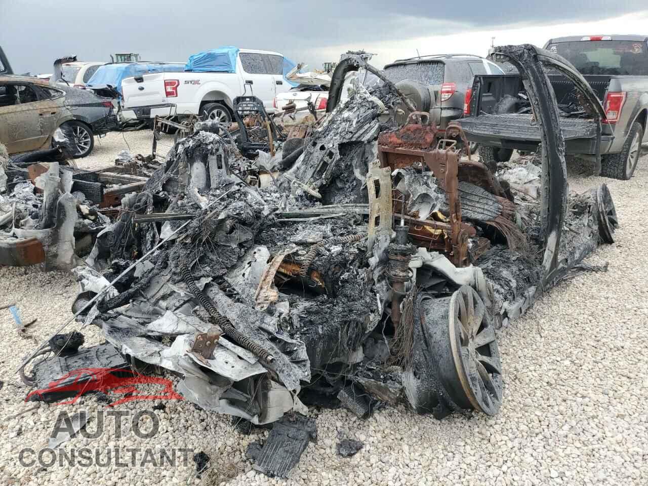 TESLA MODEL X 2017 - 5YJXCAE24HF065484