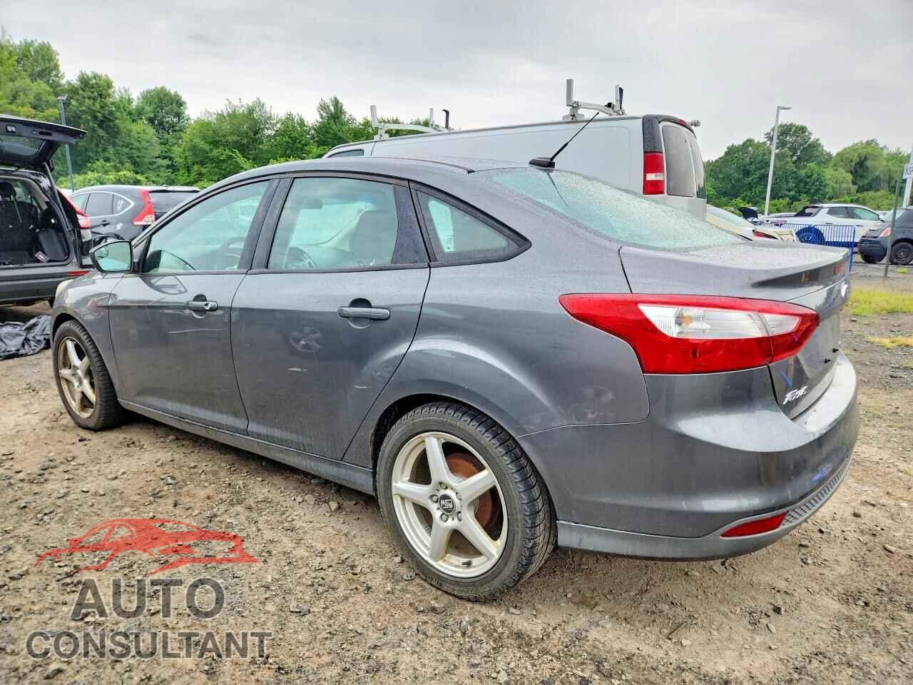 FORD FOCUS 2012 - 1FAHP3F25CL193201