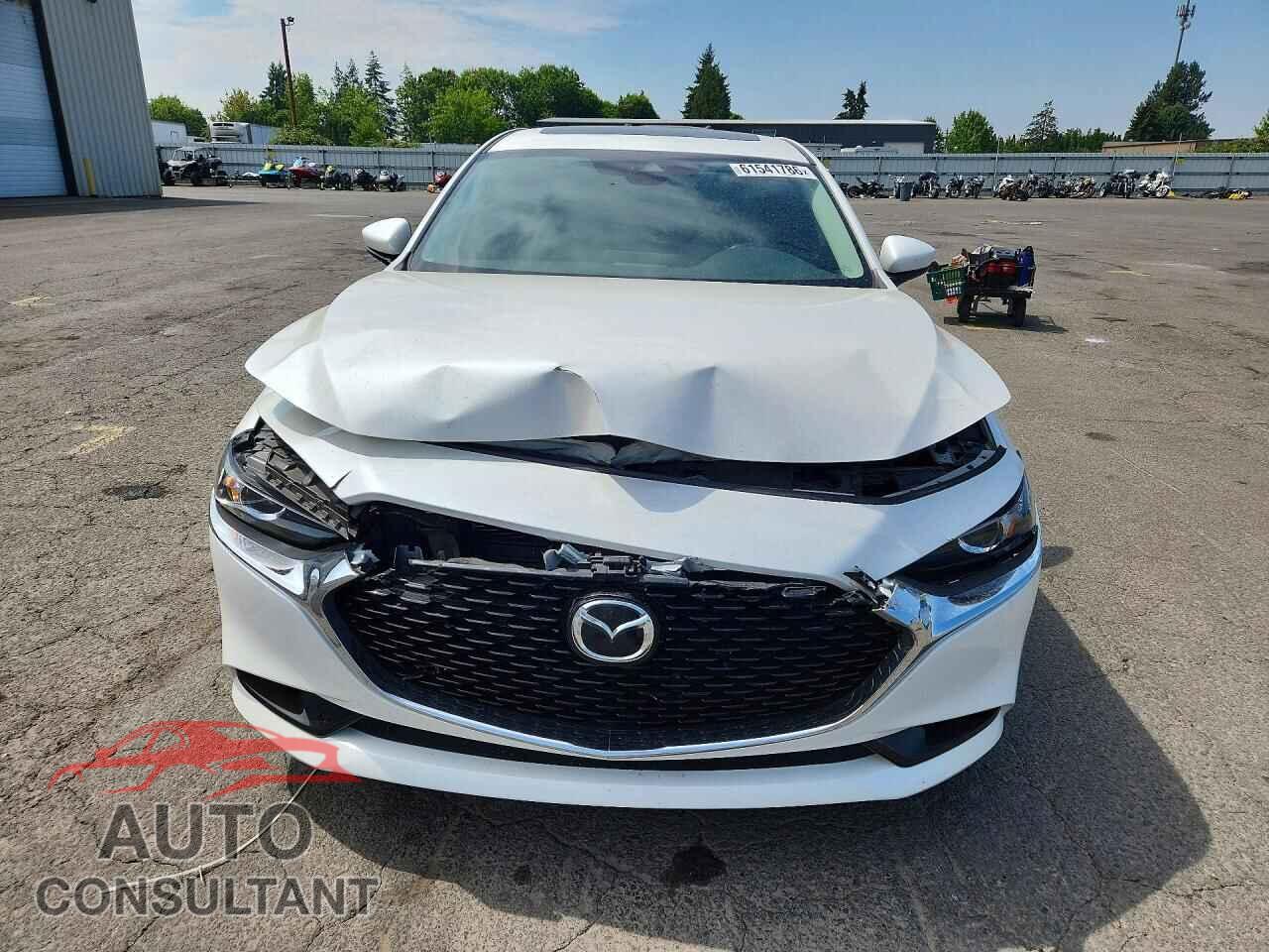MAZDA 3 2023 - 3MZBPACM5PM382295