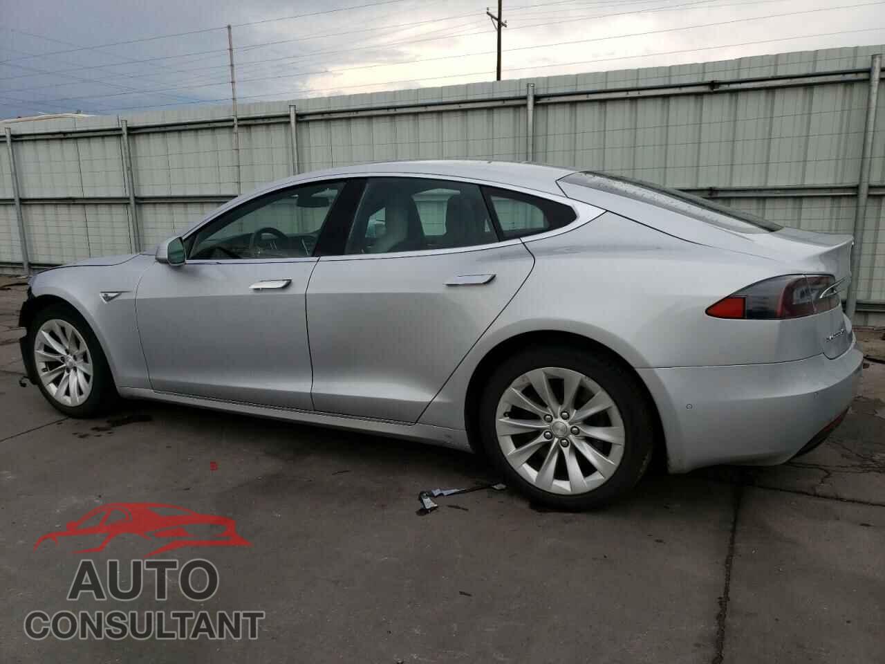 TESLA MODEL S 2016 - 5YJSA1E20GF150014