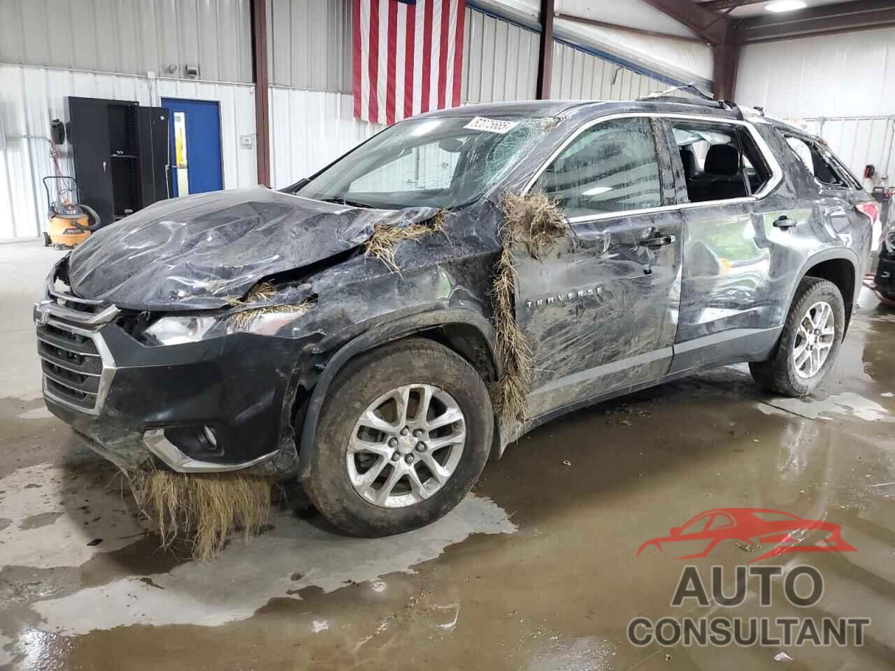 CHEVROLET TRAVERSE 2018 - 1GNERGKW3JJ275189