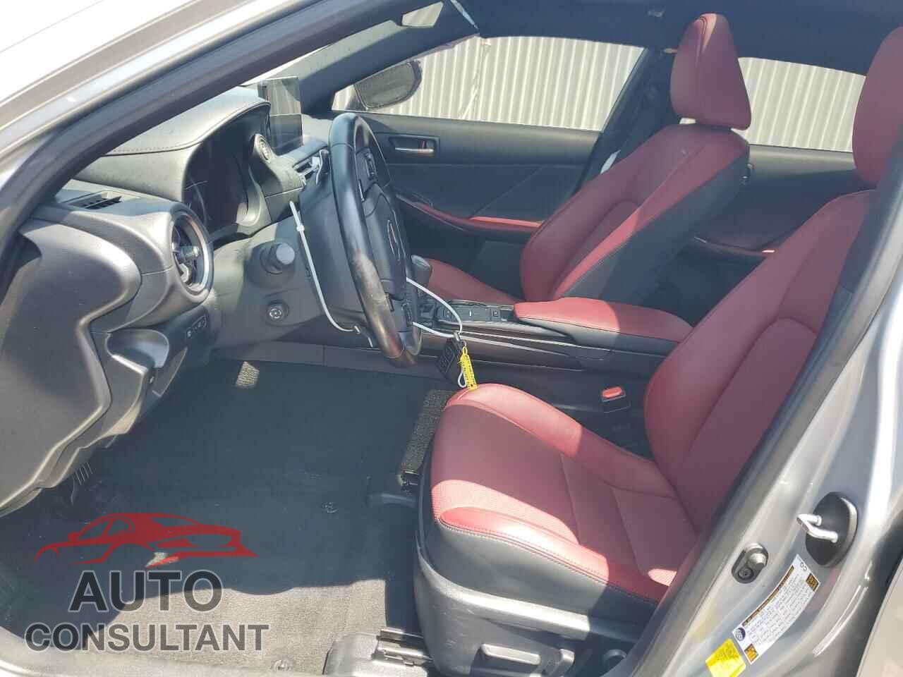 LEXUS IS 2022 - JTHDA1D27N5120810