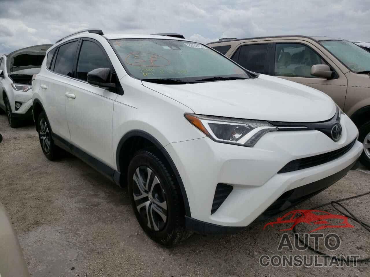 TOYOTA RAV4 2017 - JTMZFREV4HJ136281