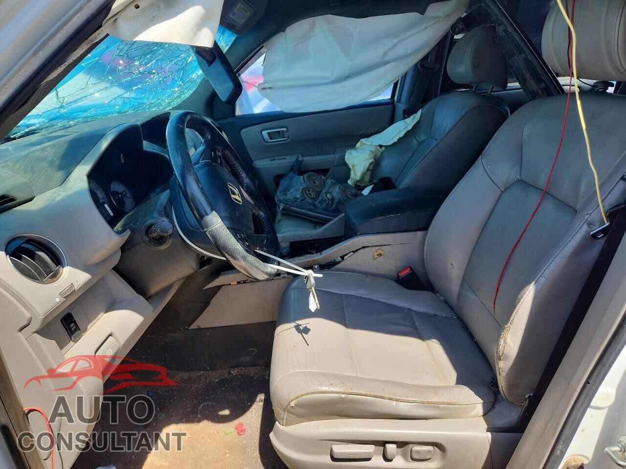 HONDA PILOT 2011 - 5FNYF3H52BB014943