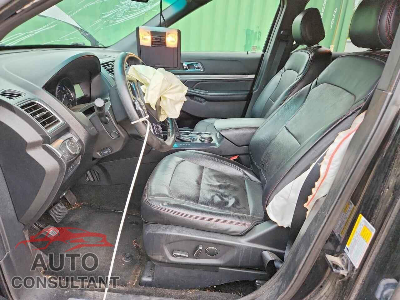 FORD EXPLORER 2017 - 1FM5K8GTXHGA74832