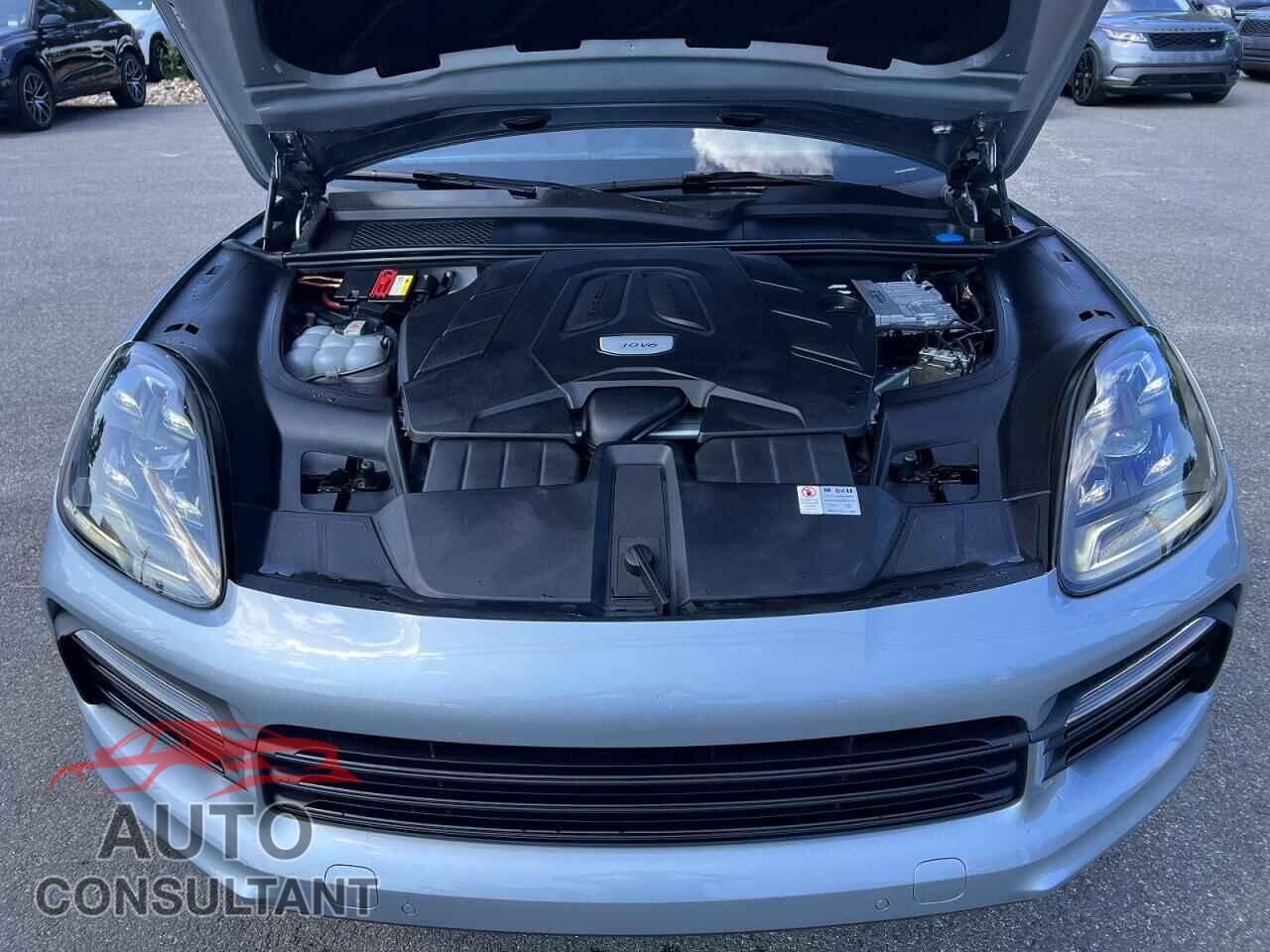 PORSCHE CAYENNE 2020 - WP1AA2AY2LDA09828