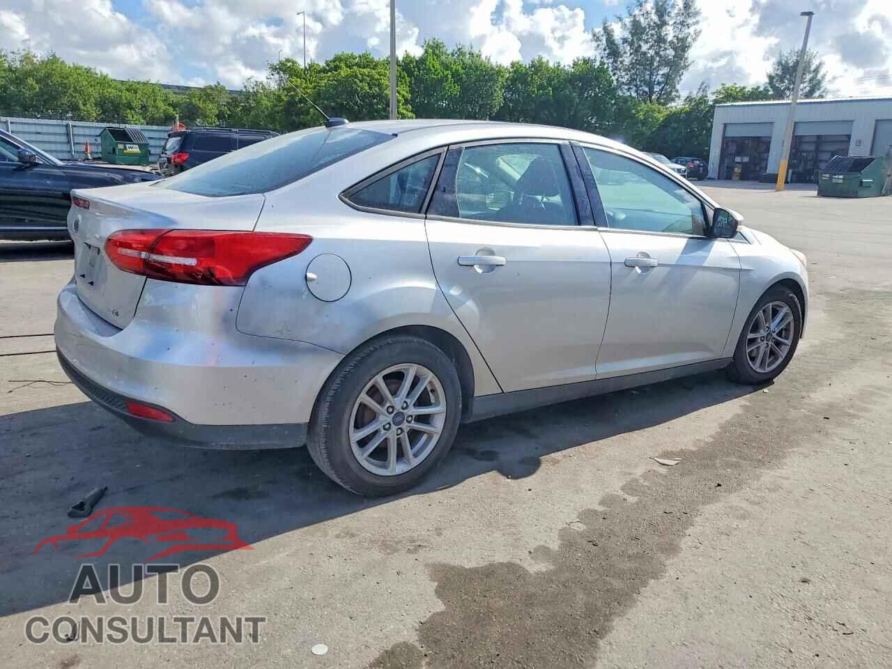 FORD FOCUS 2017 - 1FADP3F26HL264279