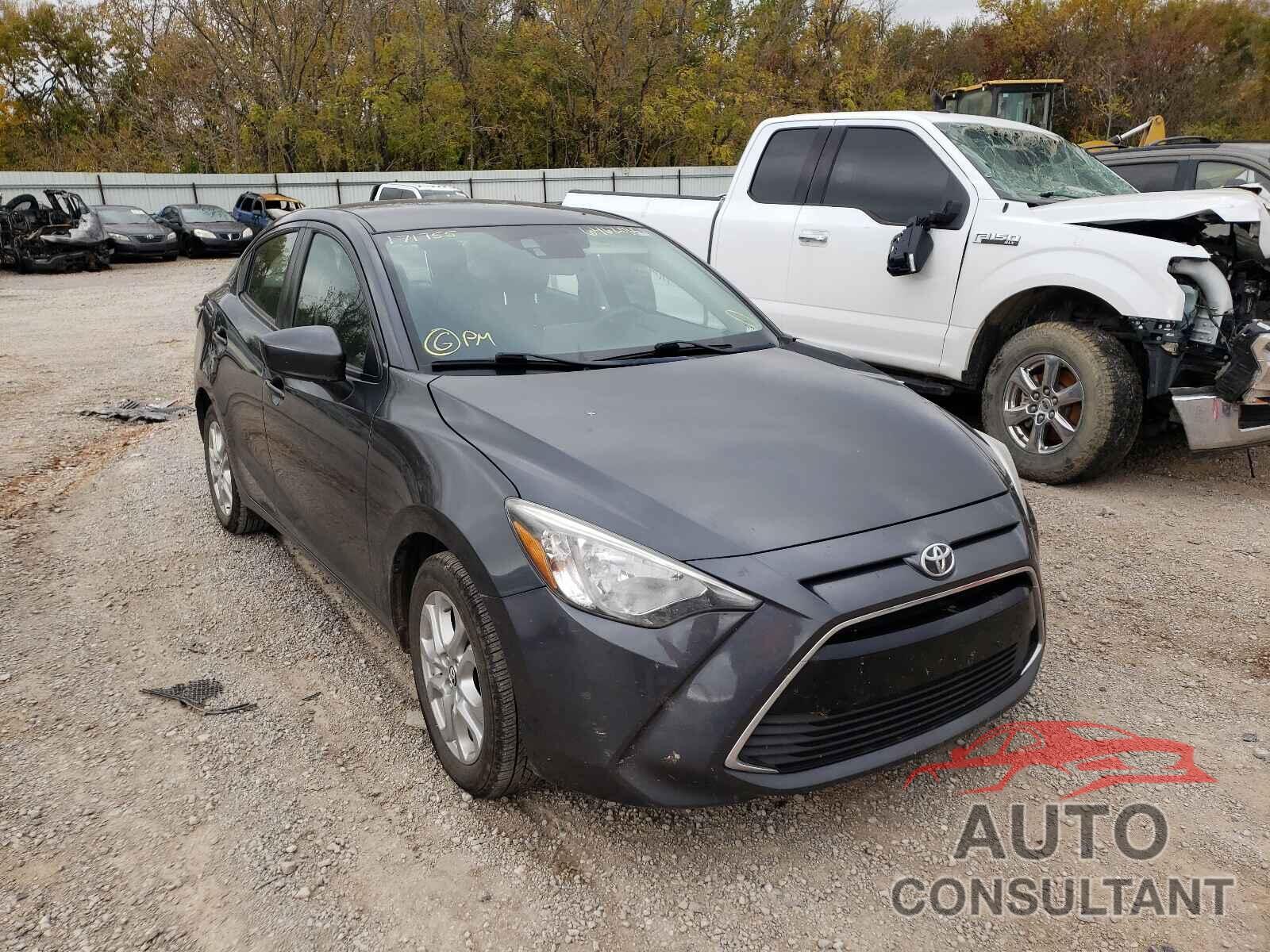 TOYOTA YARIS 2017 - 3MYDLBYV7HY171755